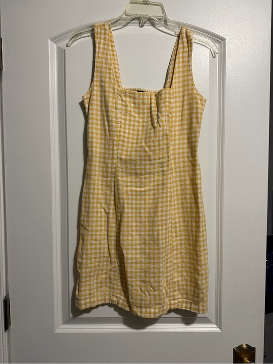 Old Navy Dresses & Skirts - Old Navy Yellow & White Gingham Mini Dress